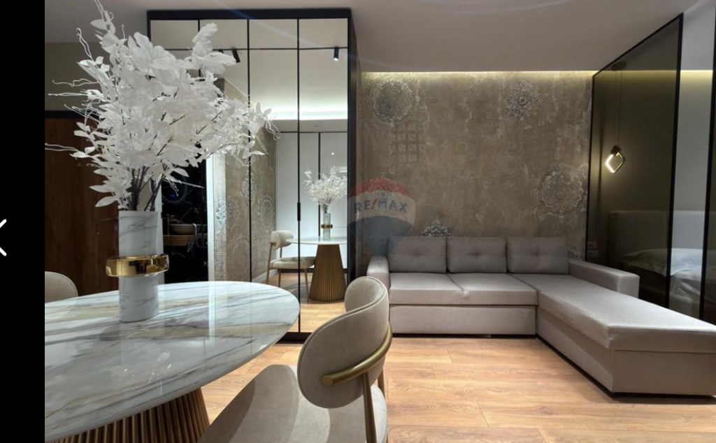 Apartment for sale 1+1 at Skenderbej Square