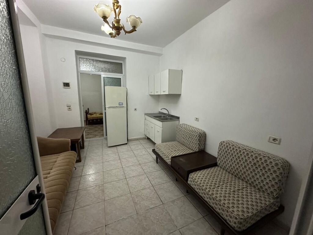 🏢Via Mine Peza, vicino alla Procura di Tirana, in vendita appartamento 3+1, 170.000€uro