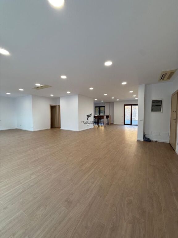 UFFICIO IN AFFITTO 180 M2 DELIORGJI 250.000 LEKE