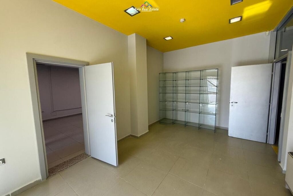 Zyre me qera tek Rruga e Kavajes (ID BZ2800) Tirane
