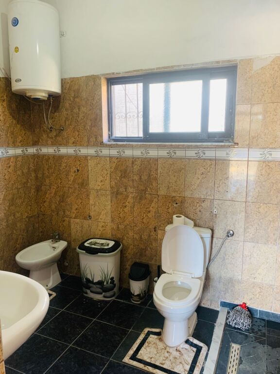 Affittasi il primo piano di una casa privata presso Royal Gaz, ex Kenete