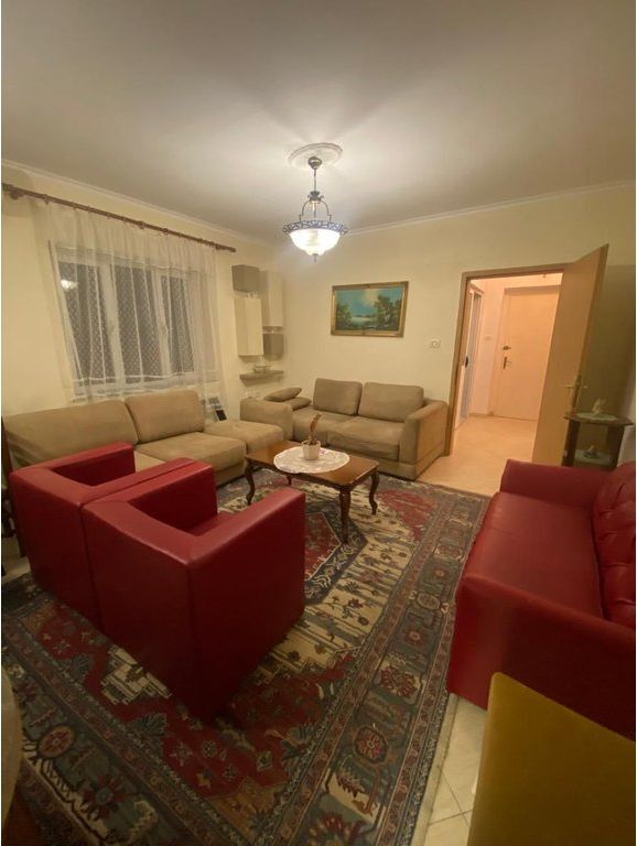 JEPET ME QIRA APARTAMENT 3+1+2 TEK RRUGA SAMI FRASHERI