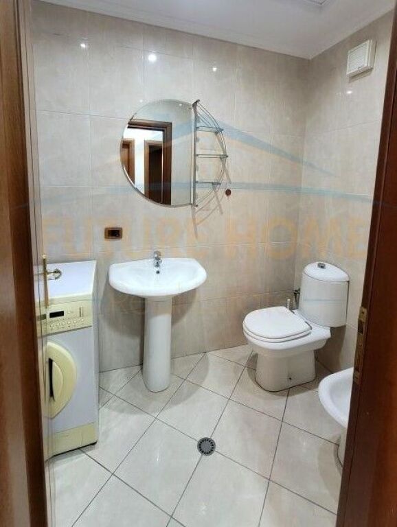 Qera, Apartament 2+1+2, 21 Dhjetori