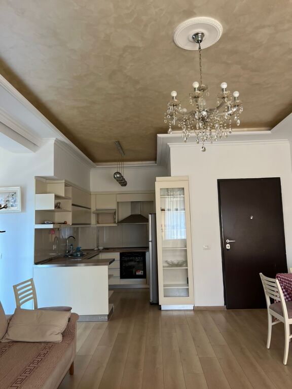 🏡 APPARTAMENTO 1+1 IN AFFITTO – VIA FROSINA PLAKU | COMPLESSO CONTATTO