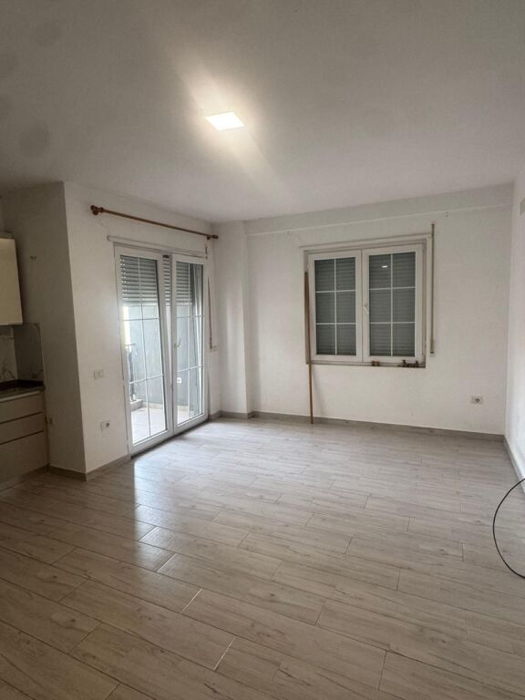 In Affitto – Appartamento 1+1 vicino a 5 Maji !