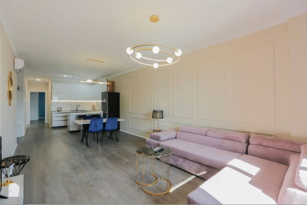 APARTAMENT 2+1 PER QIRA PARKU OLIMPIK!