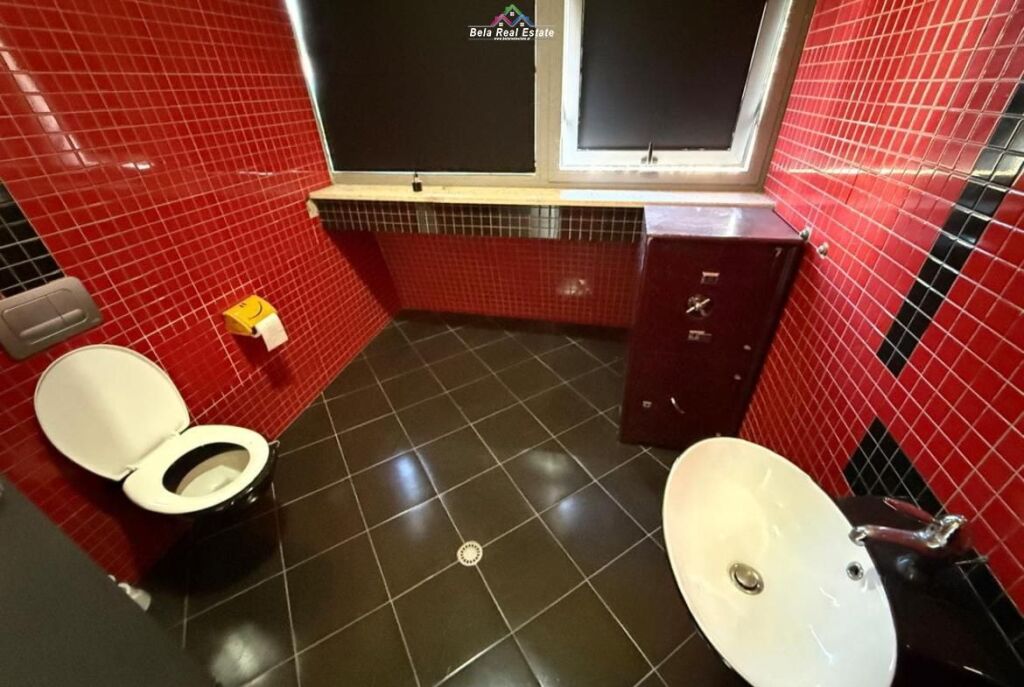Zyre me qera tek Rruga e Kavajes (ID BZ2800) Tirane