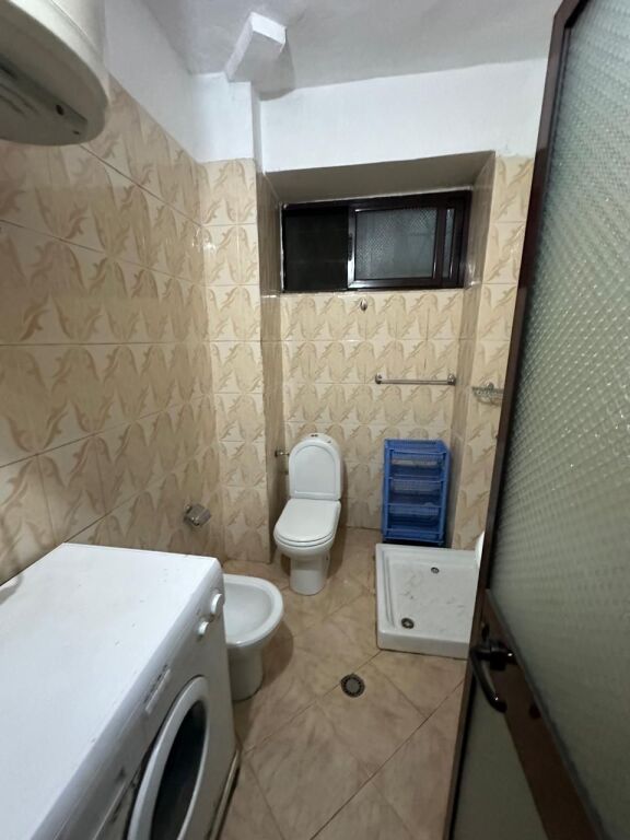 🏢Via Mine Peza, vicino alla Procura di Tirana, in vendita appartamento 3+1, 170.000€uro