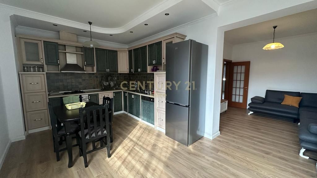 Apartment 2+1 for rent at Willson Square, 85.5 m², 5th floor (top floor)