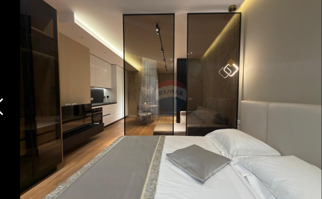 Apartment for sale 1+1 at Skenderbej Square
