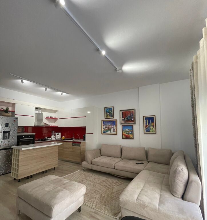 Jepet apartament 1+1 me qera te kopshti zoologjik