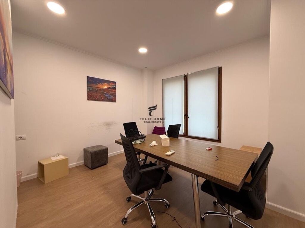 UFFICIO IN AFFITTO 180 M2 DELIORGJI 250.000 LEKE