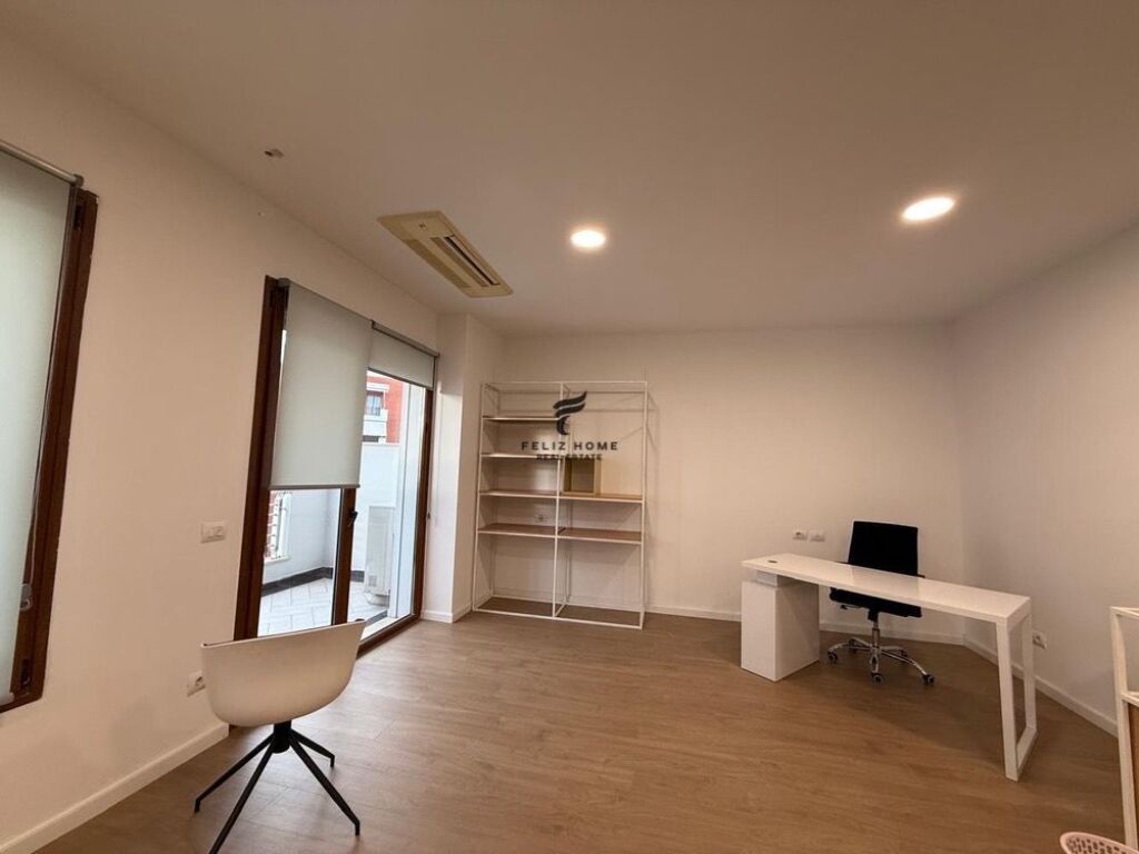 UFFICIO IN AFFITTO 180 M2 DELIORGJI 250.000 LEKE