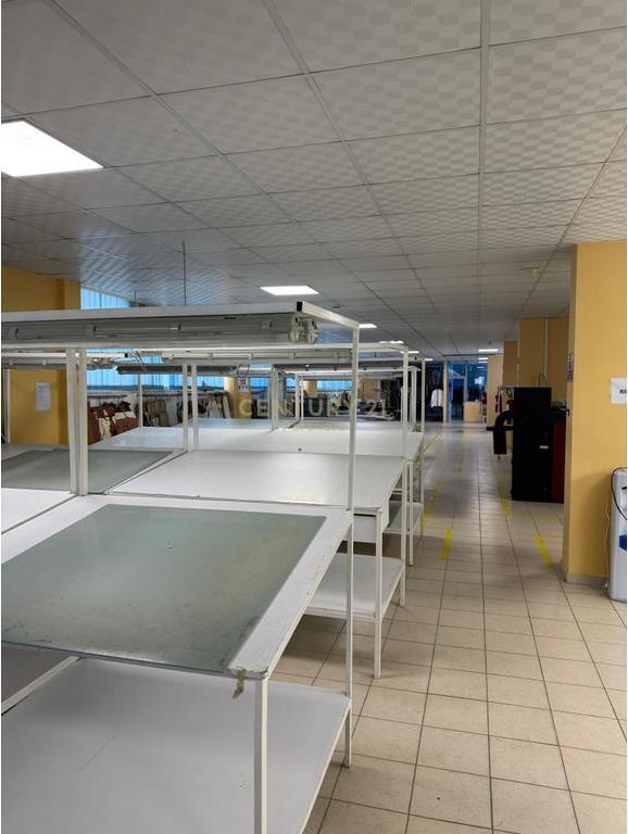 FACTORY FOR RENT FOR GARMENT SEWING/CONFECTION IN DURRES