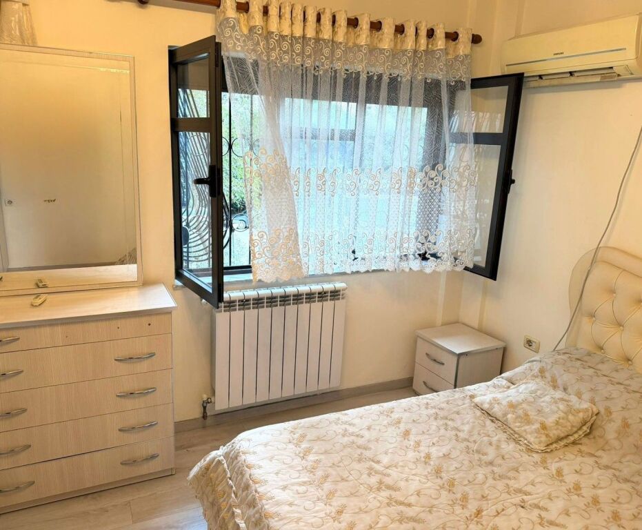 📌 Apartament 2+1 me qira – pranë Terminali i Veriut