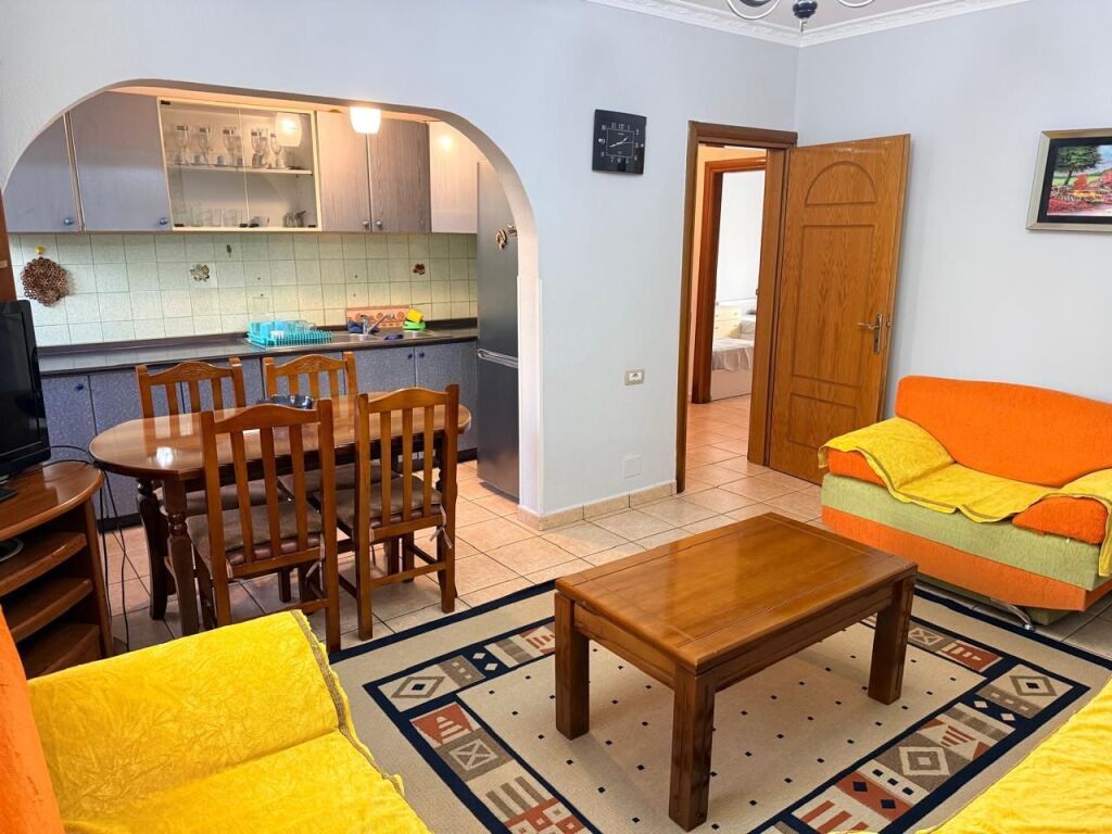 APARTAMENT 2+1 PER QIRA , ISH PARKU!