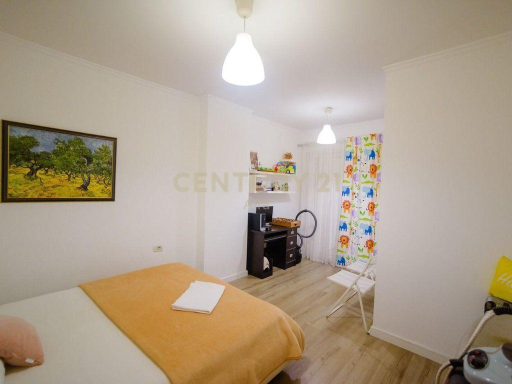 Apartament 2+1+2 për Qira në Brryl , Totalisht i Mobiluar