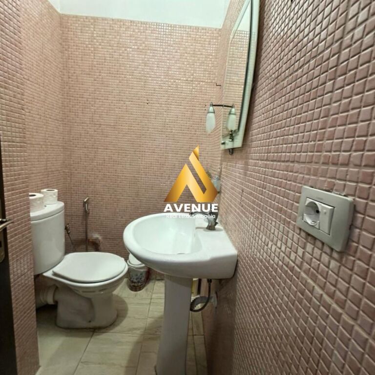 Appartamento 2+1+2 arredato in vendita a Yzberisht, Tirana