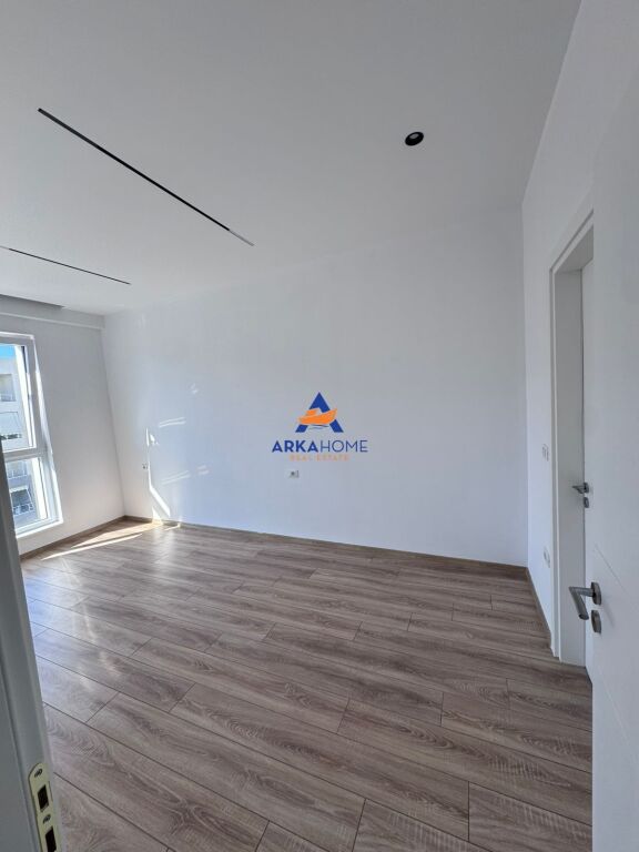 OFFICE FOR RENT "AT KESHI VASIL SHANTO" 900 EURO