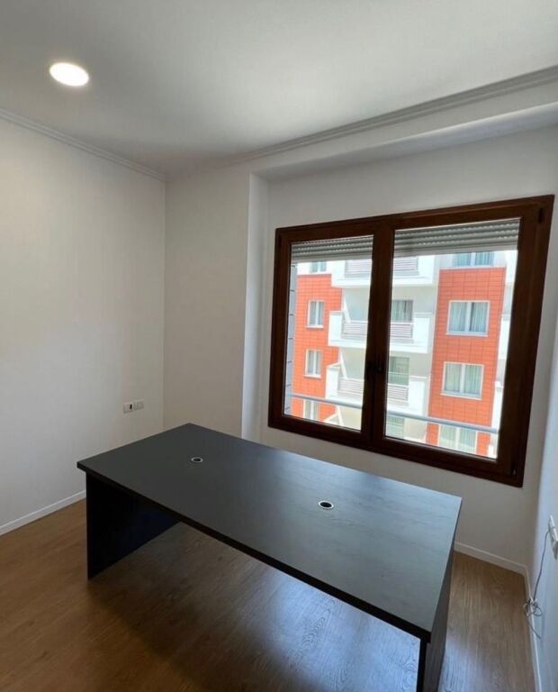 UFFICIO IN AFFITTO 100 M2 DELIORGJI 150.000 LEKE