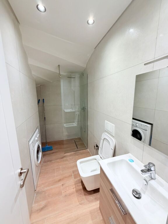 MONOLOCALE IN AFFITTO PRANVERA, DURRES