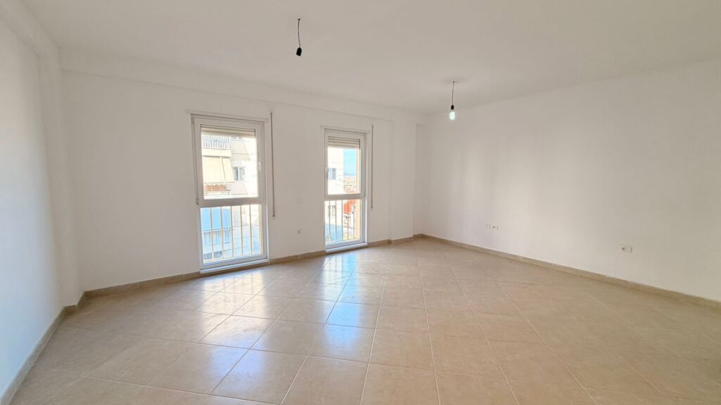 🏡 SHITET APARTAMENT 2+1 — Selitë 3D