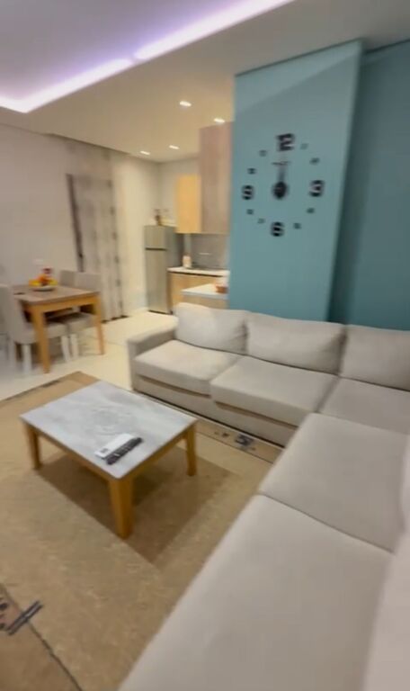 Apartament me qira 1+1 në Astir!
