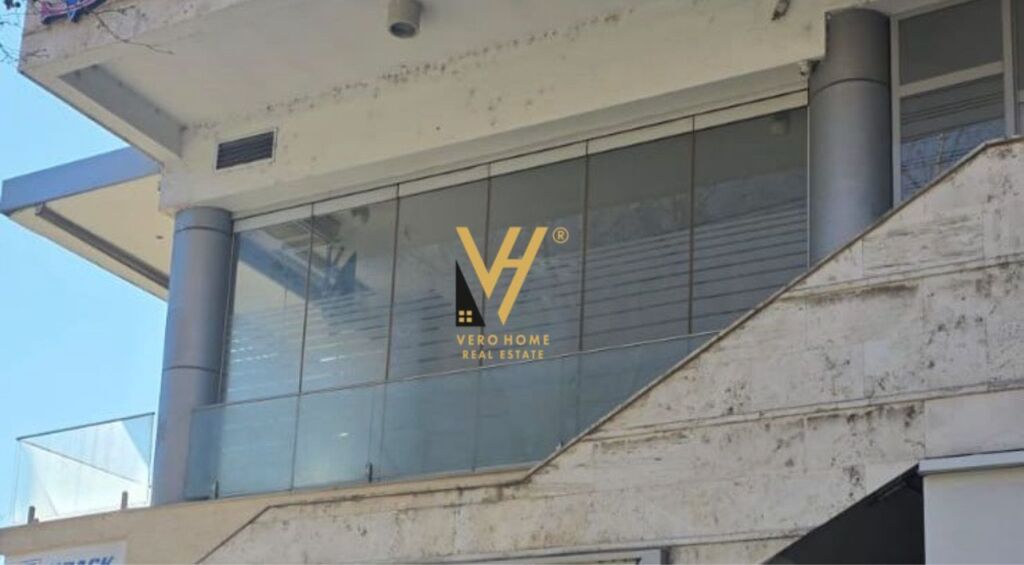 !OCCASIONE! VENDESI UNITA' DI 90 M2 NEL PALAZZO CON FRECCIA 176.000 EURO