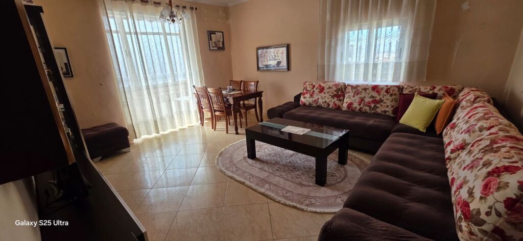 Affittasi ingresso 1+1