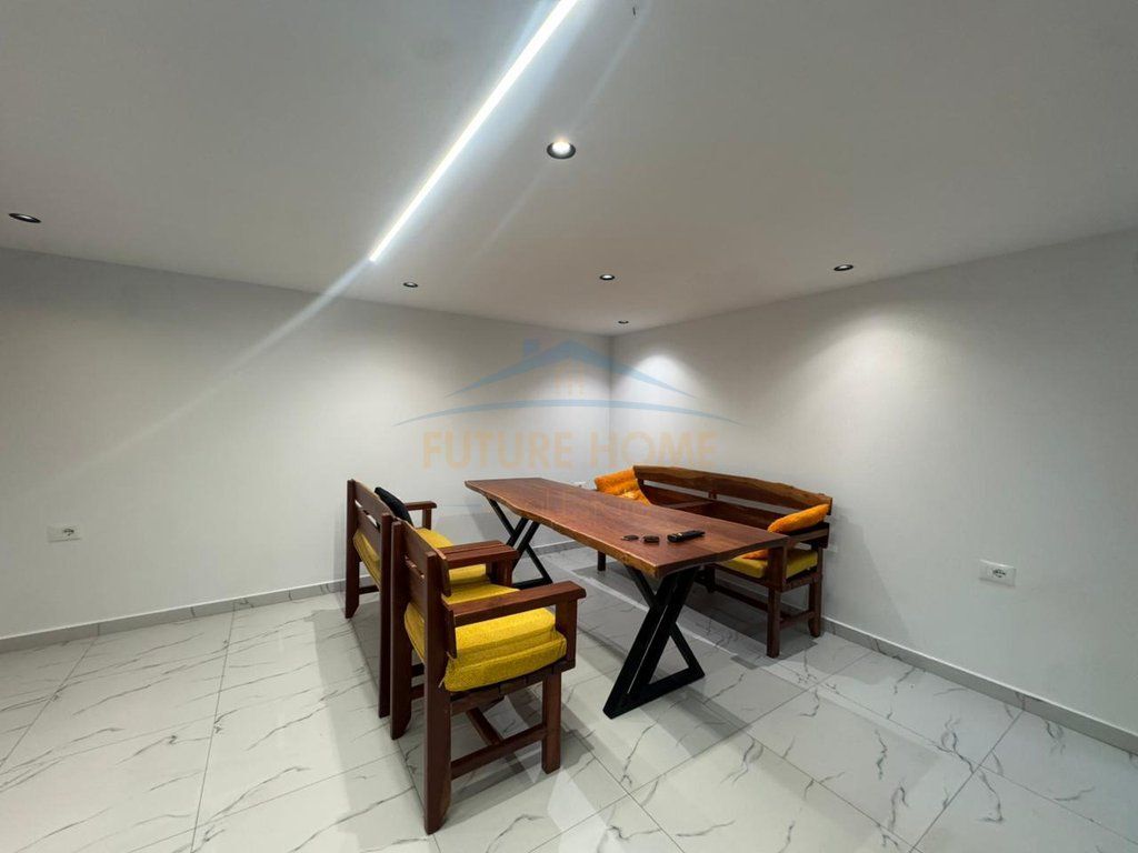 Rent, Private House  + 2 Parking Spaces, Babrru