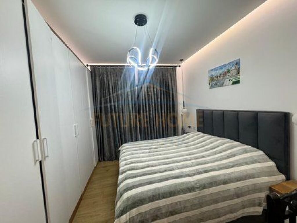 For sale, Apartment 2+1+2+Parking space, Ali Demi, Tirana.