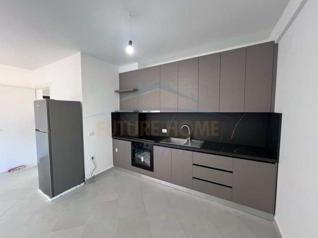 Rent, Apartment 2+1, Dibrës Street, Tirana.