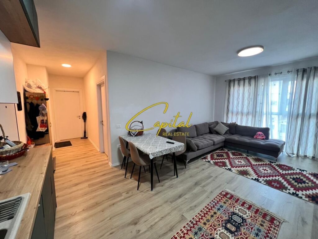 VENDESI APPARTAMENTO 2+1 ASTIR 15.200.000 LEKE