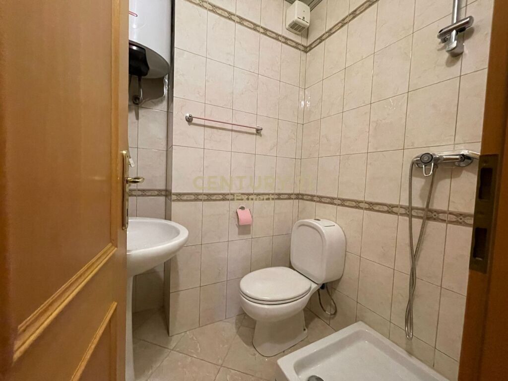 FOR RENT APARTMENT 2+1+2 NEAR THE UNIVERSITY BOOK