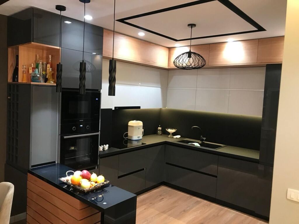 Rent Apartment 2+1 📍Wilson Square 2nd Floor with elevator  Price 1400 euros per month