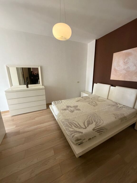 Jepet Apartament me qera