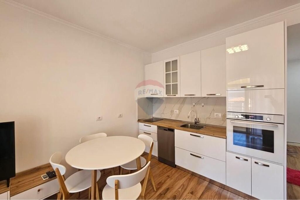 Apartment 1+1 for rent at Barricades Street