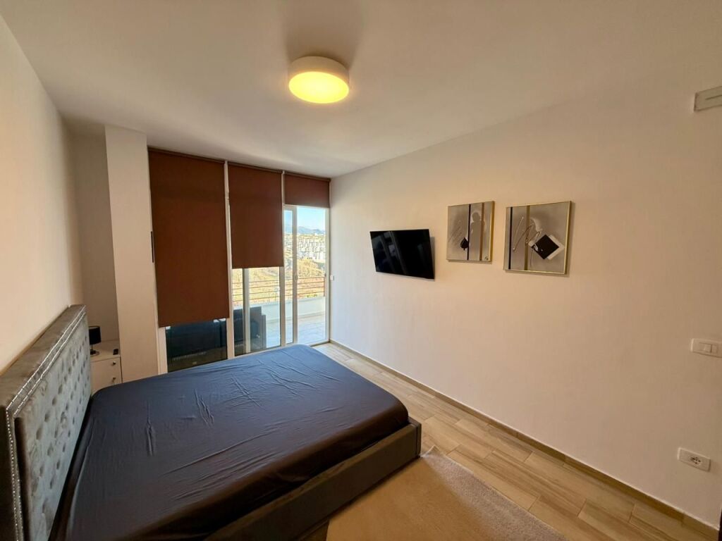 📣 QERA SUPER VILE 📍 Prane Liqenit Te Farkes ✨  🏡 Vile 2-Kateshe 💶 Cmimi 2.500 Euro
