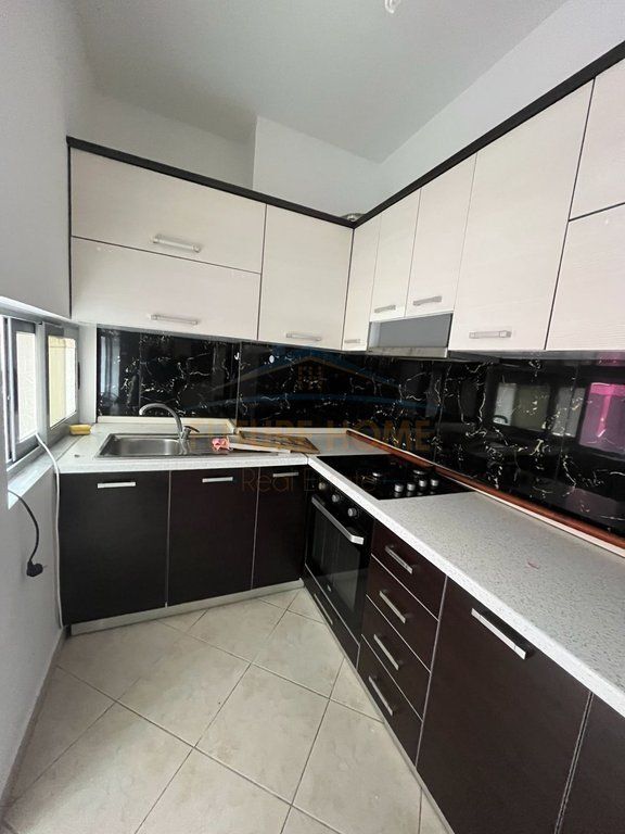 Affitto, Appartamento 2+1, Unaza e Re, Tirana