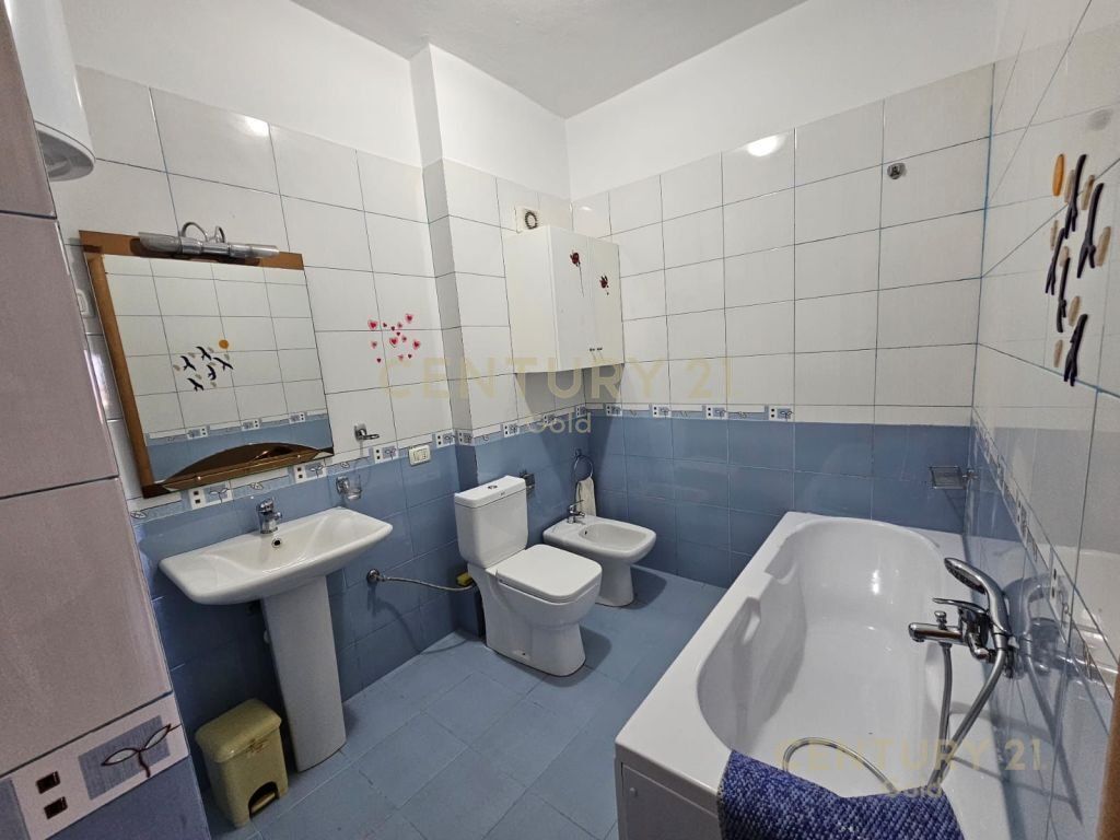 FOR RENT 2+1+2 + PARKING SPACE