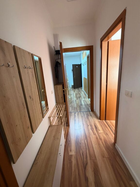 Jepet Apartament me qera