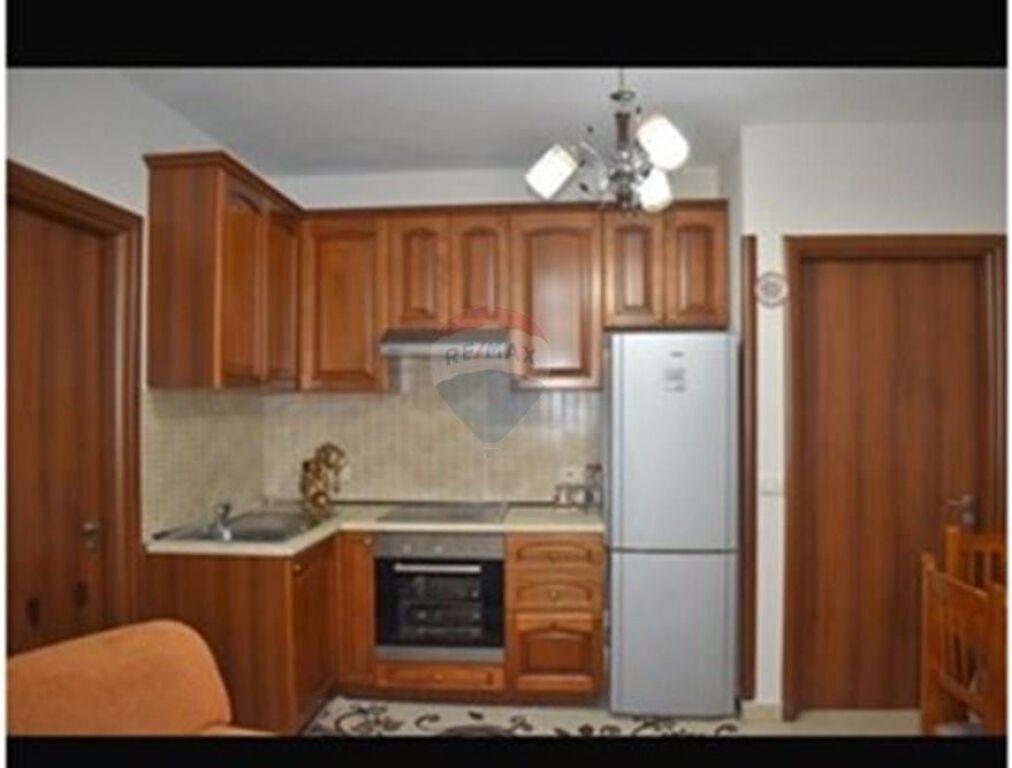 Apartament 2+1 me qira tek Prokuroria e Tiranes