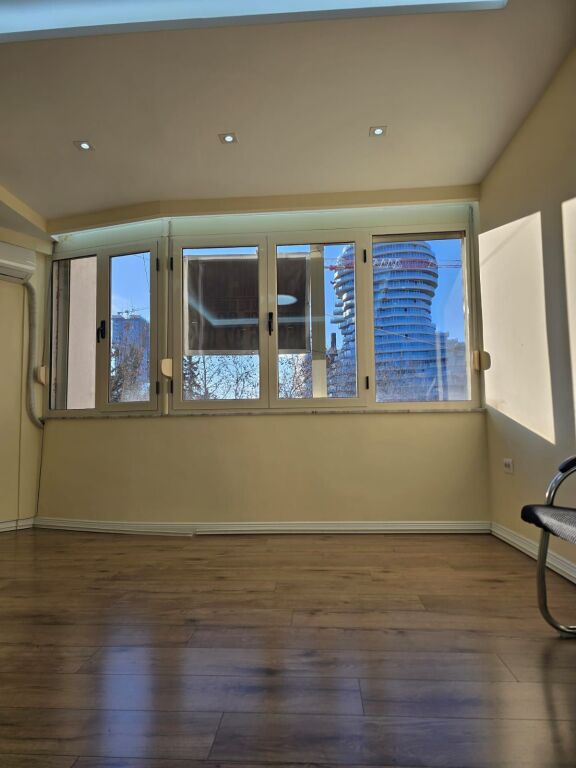 Office for rent, center