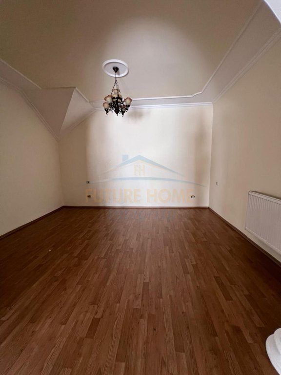 Qera, Duplex për Zyra, Blloku, Tiranë..