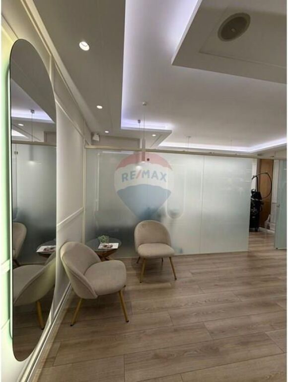 Apartament - Për Shitje - Stacioni i Trenit, Tiranë(ID: 530261059-363)