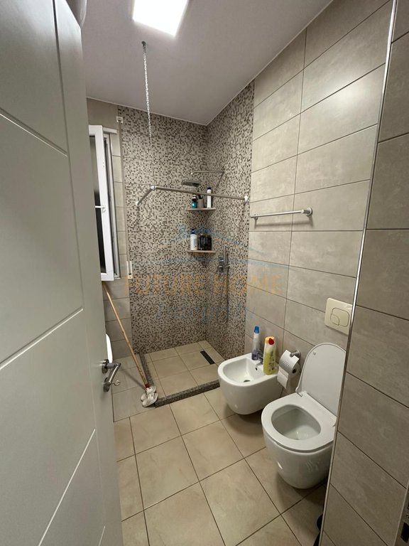 Qera, Apartament 1+1+Post Parkimi, Fusha e Aviacionit, Tiranë.