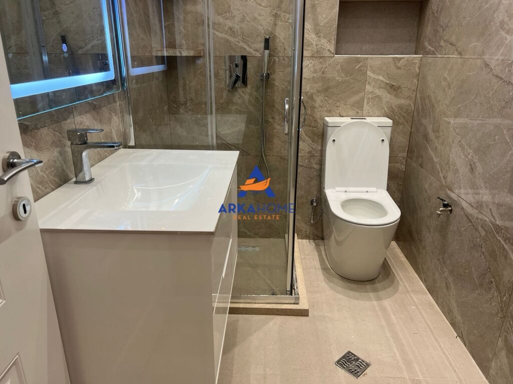 VENDESI APPARTAMENTO 2+1+BALCONE "VIA ASTRIT LOSHA, NUOVA ANELLO" 125.000 EURO