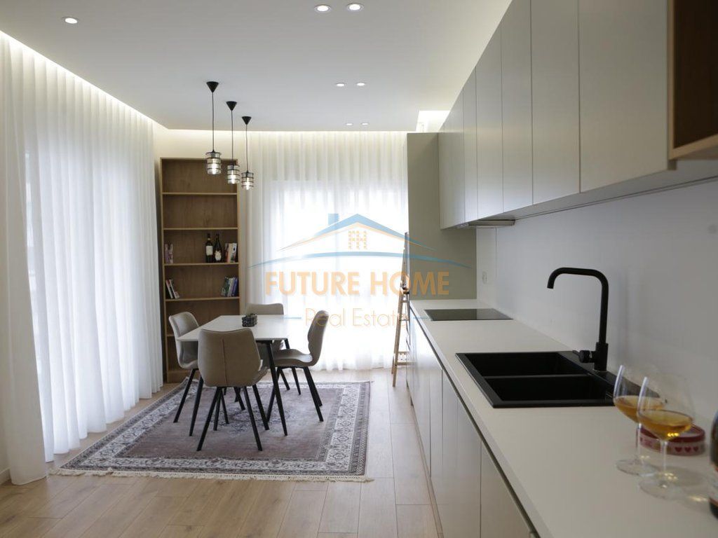 Qera, Apartament 2+1+2, Zogu Zi, Tiranë.