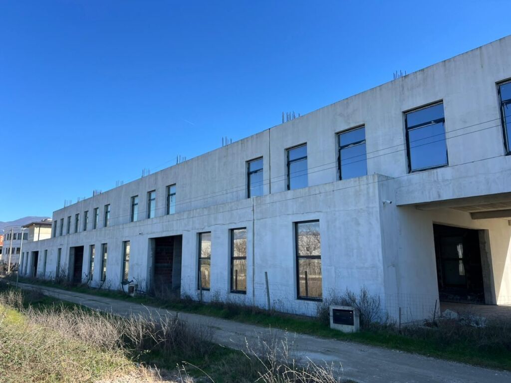 Business Premises for Rent – Warehouse + Office | Kamëz