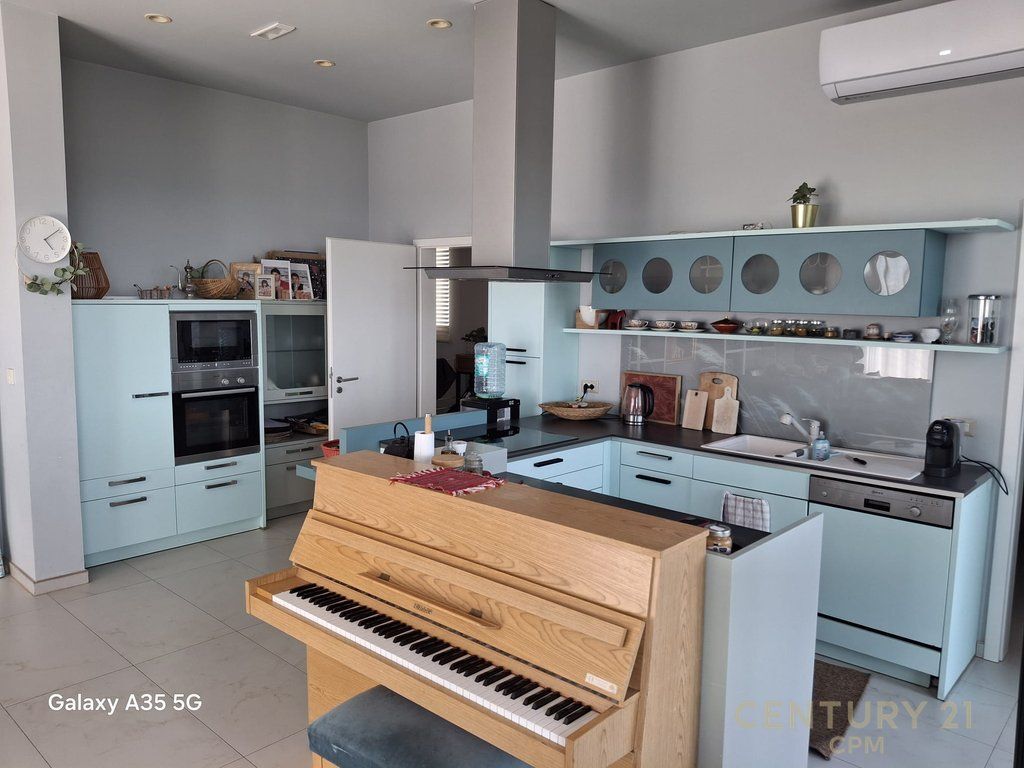 Villa in vendita a Linz